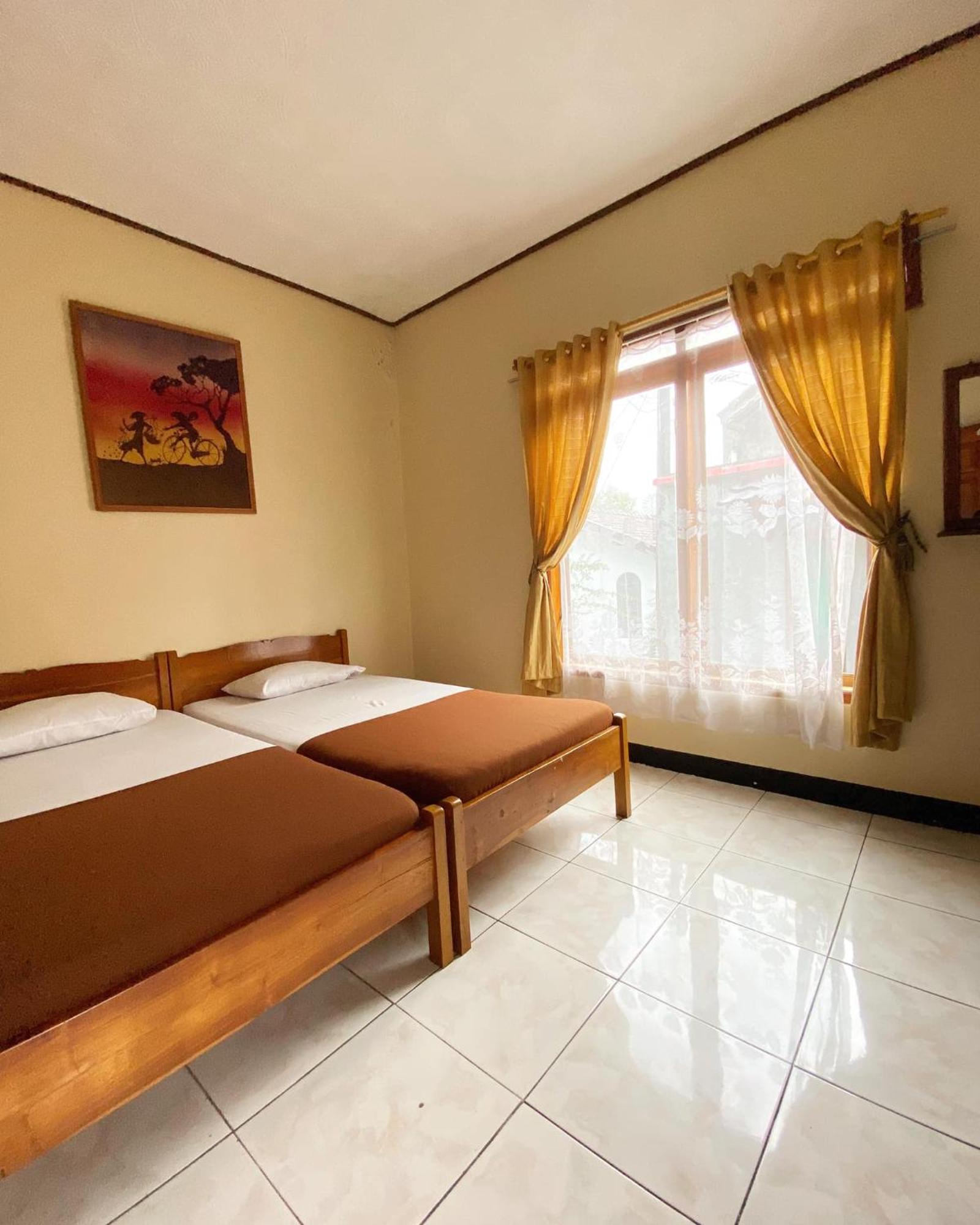 Rinjani Homestay Пангандаран Экстерьер фото
